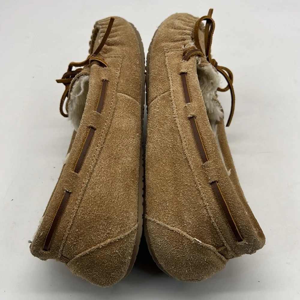 Minnetonka Camel Color Childs Moccasins size 3